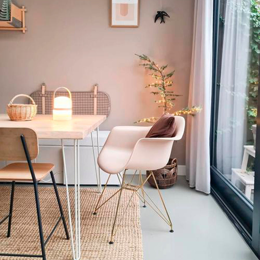 Customizable powder-coated iron table and sofa legs. Durable, sturdy, and easy to install, perfect for transforming your furniture and adding a stylish, modern touch to your home.