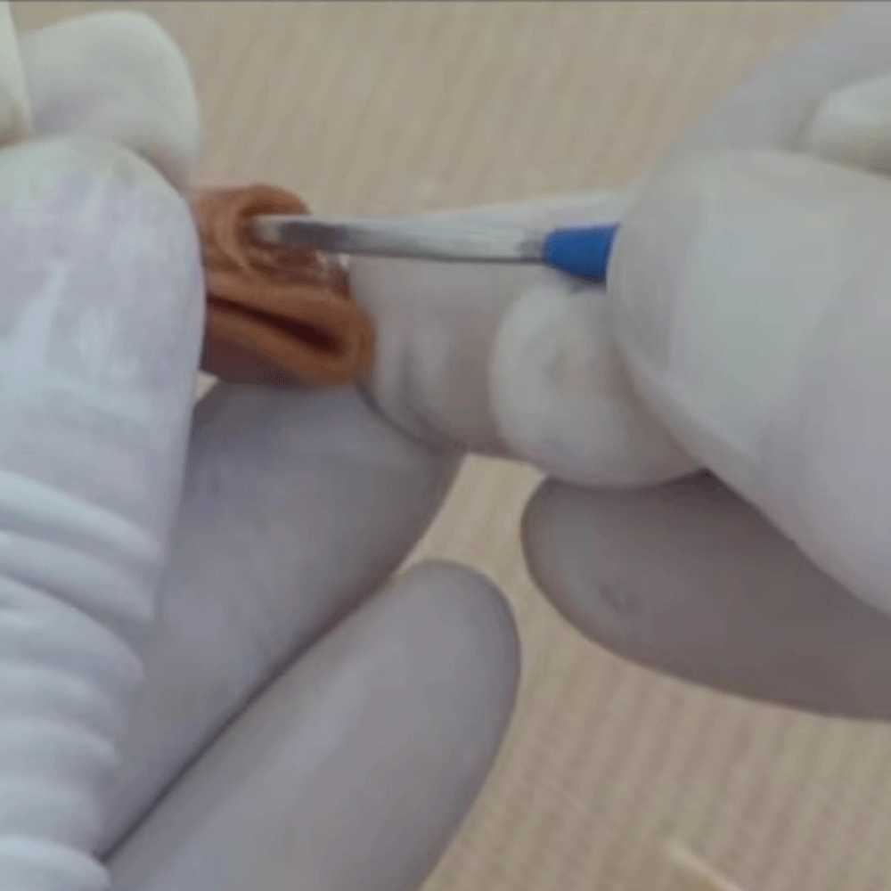 Shot of the small “eye carving knife” from the Multi-Purpose set, perfect for adding fine details to DIY sugar and clay creations