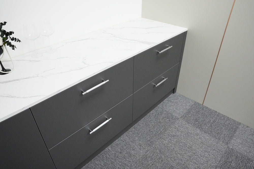 Aluminum alloy knurled handle with installation screws included